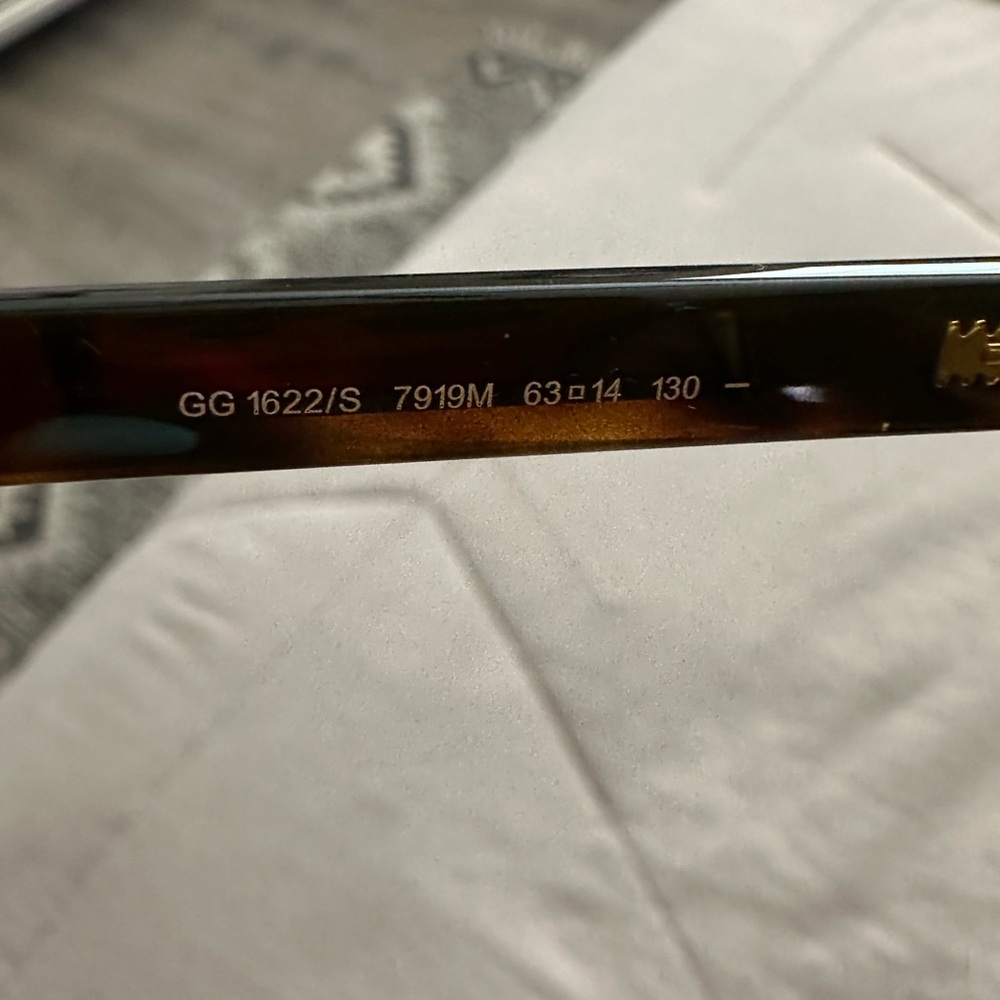 Gucci Brown Tortoise Sunglasses - Picture 6 of 7